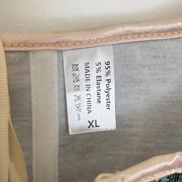 Floral Corset | Renaissance Staple - Picture 3 of 7